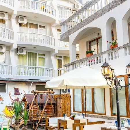 Hotel Yanis Lozenets ภายนอก รูปภาพ