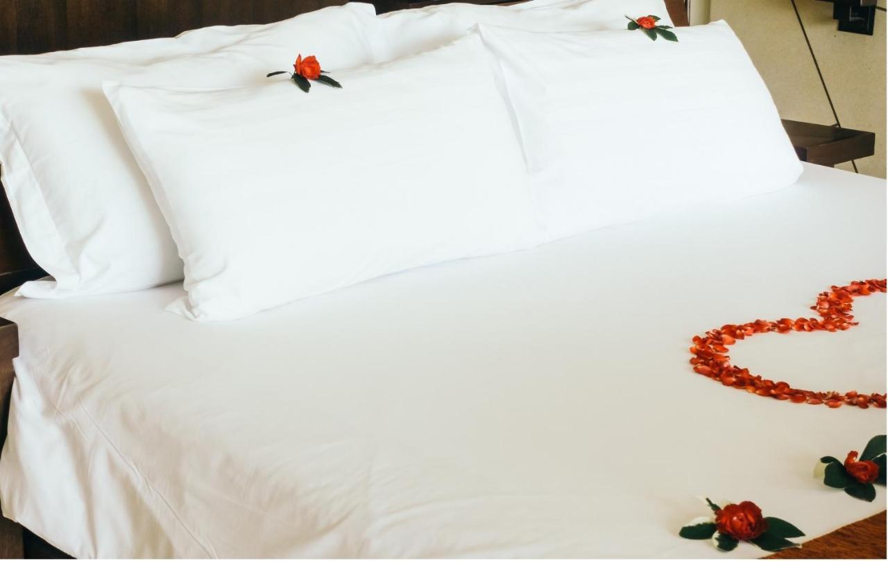 Hotel Yanis Lozenets ภายนอก รูปภาพ