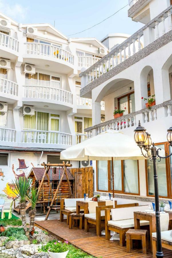 Hotel Yanis Lozenets ภายนอก รูปภาพ