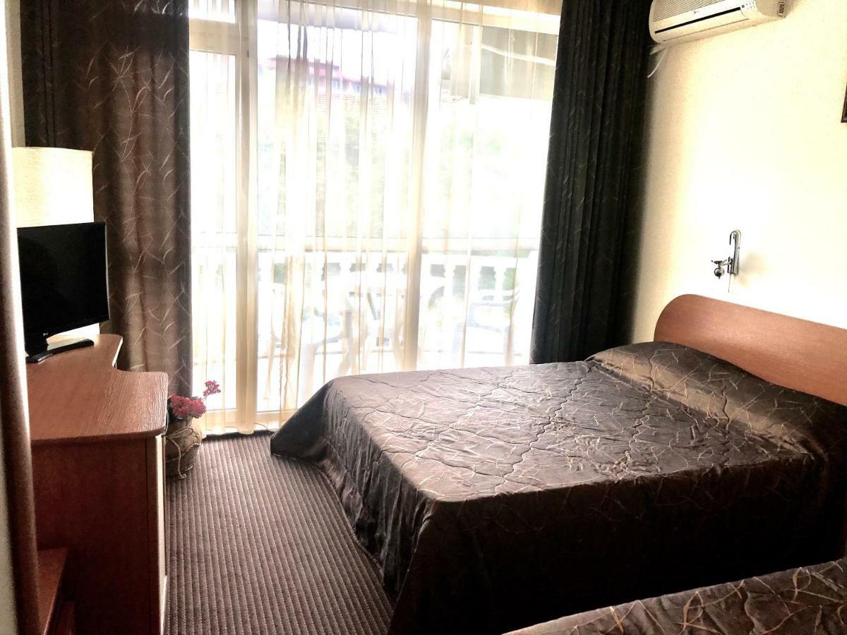 Hotel Yanis Lozenets ภายนอก รูปภาพ