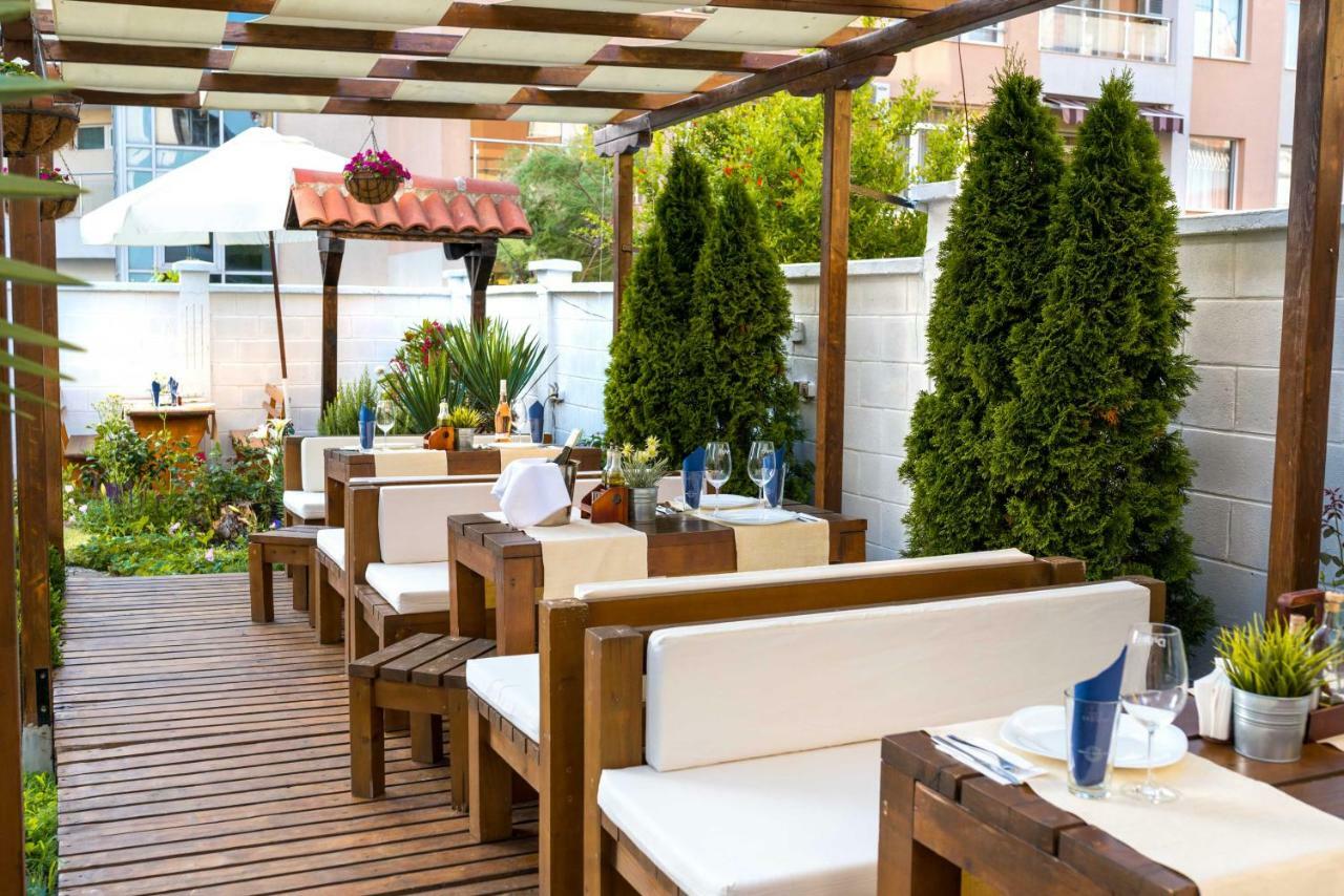 Hotel Yanis Lozenets ภายนอก รูปภาพ