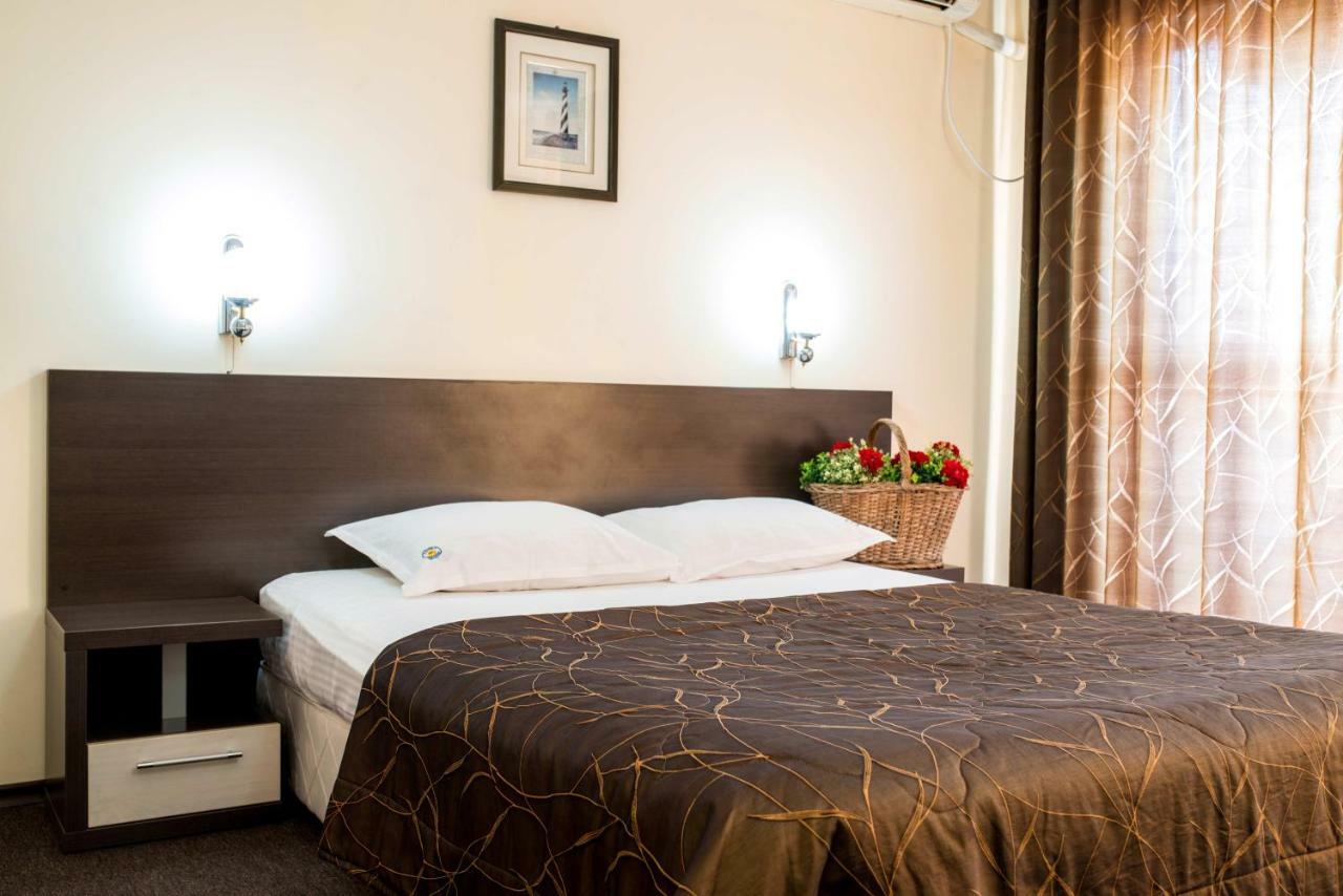 Hotel Yanis Lozenets ภายนอก รูปภาพ
