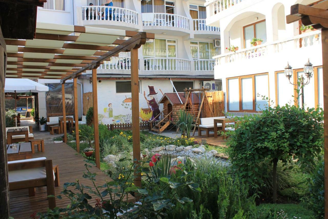 Hotel Yanis Lozenets ภายนอก รูปภาพ